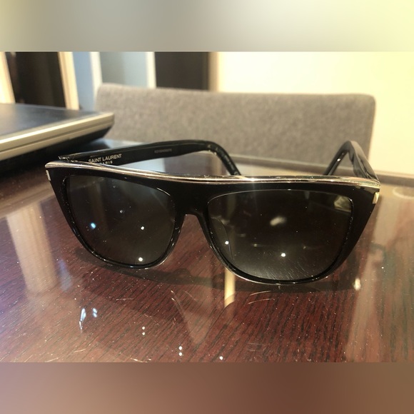 Authentic Saint Laurent black sunglasses - Picture 3 of 10